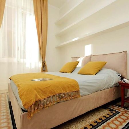 Elegant Apartment In The Heart Of Rome-Navona Area Ngoại thất bức ảnh
