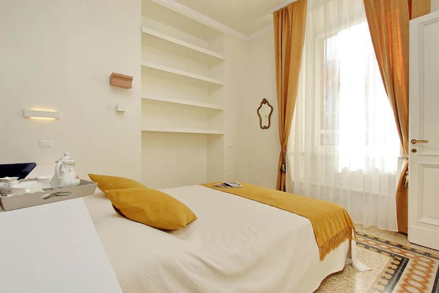 Elegant Apartment In The Heart Of Rome-Navona Area Ngoại thất bức ảnh
