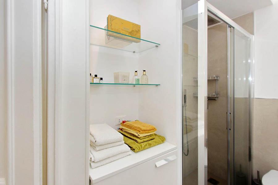 Elegant Apartment In The Heart Of Rome-Navona Area Ngoại thất bức ảnh