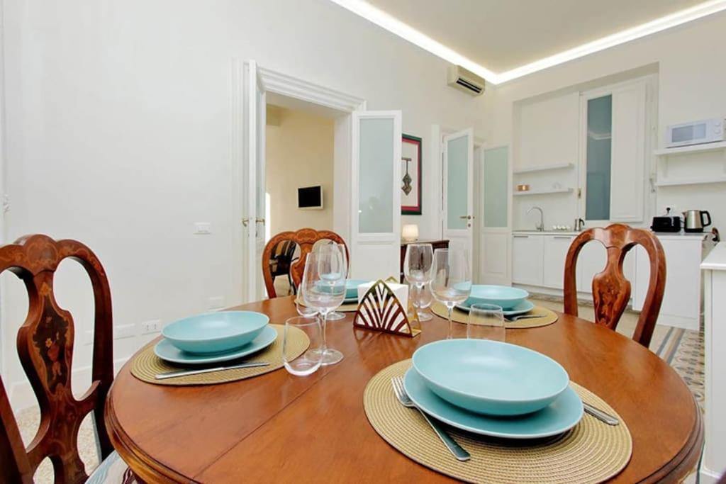 Elegant Apartment In The Heart Of Rome-Navona Area Ngoại thất bức ảnh